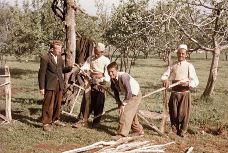 Shqipëria Në Vitet E Para Pas çlirimit, Fotografi Të Rralla (FOTO)